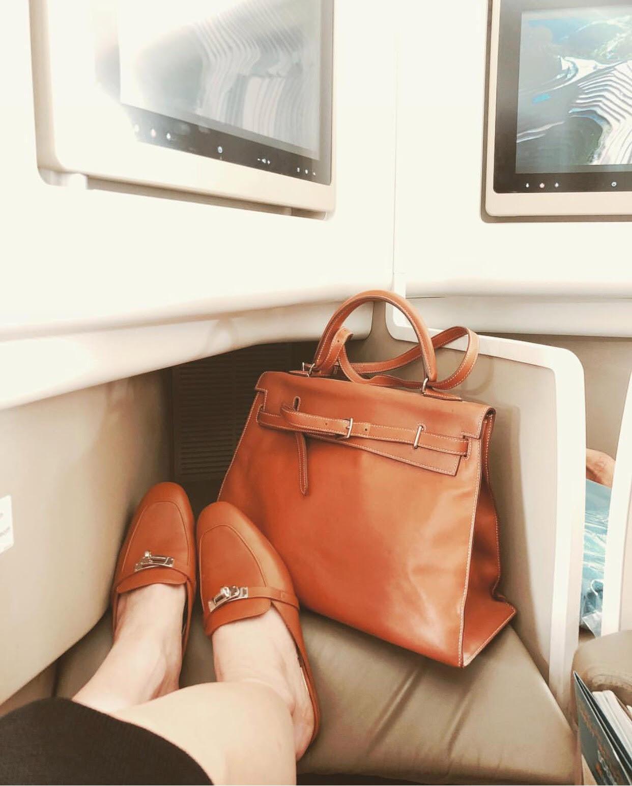 Chán giày cao gót, sao Việt chi hàng chục triệu cho kiểu dép... amp;#34;loẹt quẹtamp;#34; - 4