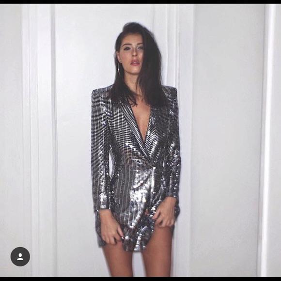 Chiếc váy giá rẻ này đã đánh gục hàng loạt mỹ nhân đình đám của Showbiz - 9