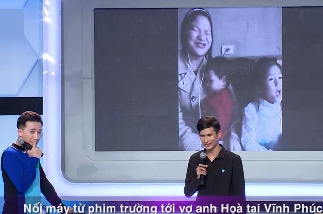 Cùng cảnh phải xa chồng, Việt Hương bật khóc trước vợ của chàng hát rong khiếm thị - 2