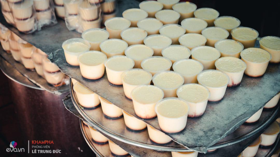 Quán caramen nức tiếng Hà Nội ngày bán 3000 hộp của ông bố 6X - 12