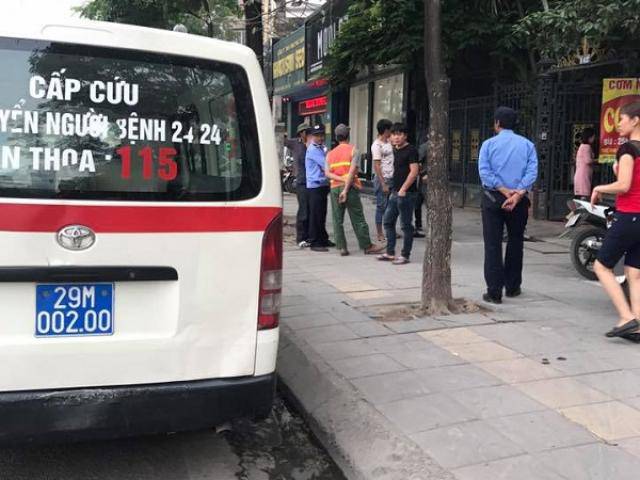 Phát hiện cô gái trẻ tử vong trong tư thế treo cổ tại phòng trọ trên phố Trần Duy Hưng