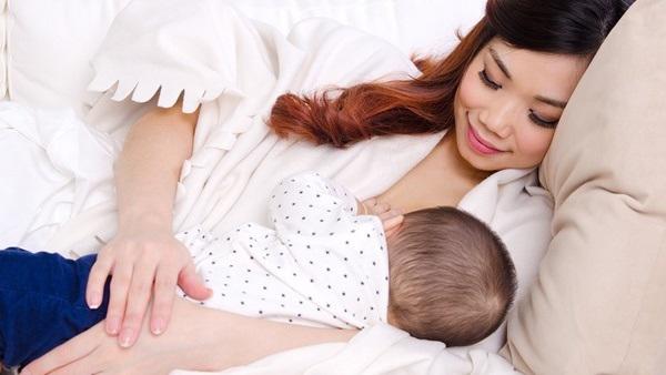24 giờ đầu tiên sau sinh, mẹ nhớ phải làm 10 điều này ngay cho bé - 6