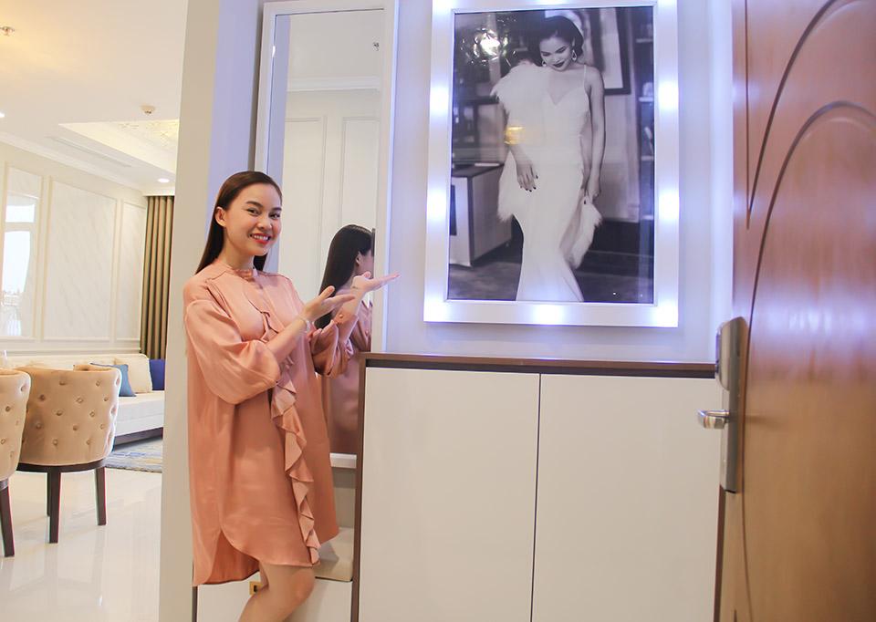 Căn hộ 6 tỷ đồng tràn ngập hàng hiệu của Giang Hồng Ngọc - 1