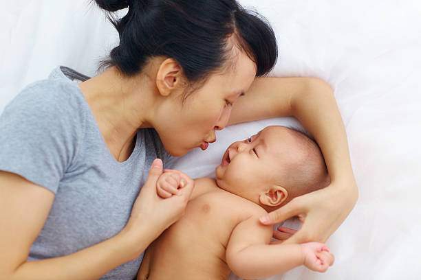 Vì nụ hôn của người bố, con gái 3 tuổi bị lở loét, rộp mụn nước khắp người - 5