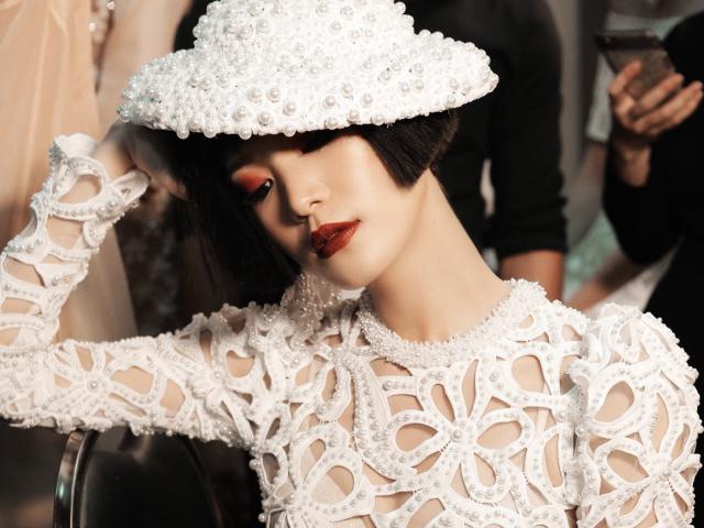 Không phải Đỗ Mỹ Linh, Thuỳ Dung mới là nàng Hoa hậu chăm chỉ diện áo dài nhất