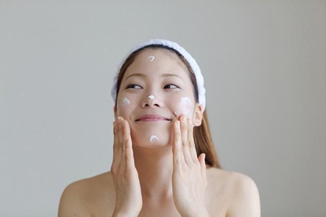 Nhiều chị em amp;#34;gián tiếpamp;#34; hủy hoại da vì không phân biệt được cấp ẩm với dưỡng ẩm - 8
