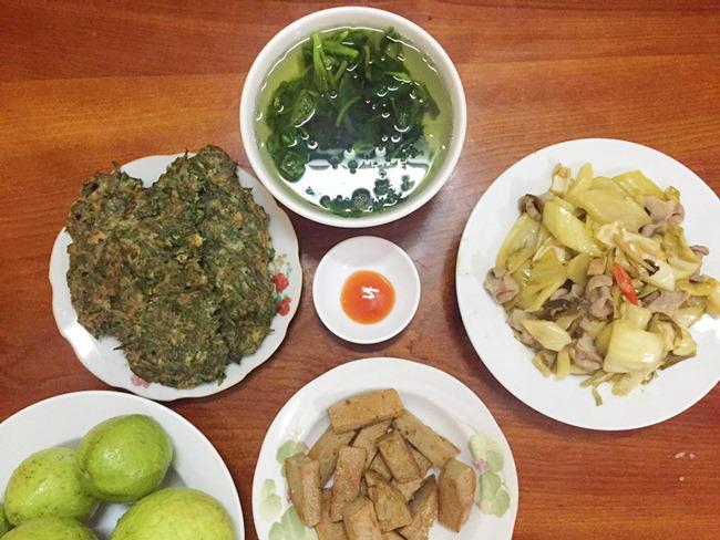 Vợ đảm ngày nào cũng vào bếp nấu nhiều bữa ăn ngon khiến chồng tăng 3kg sau cưới - 14