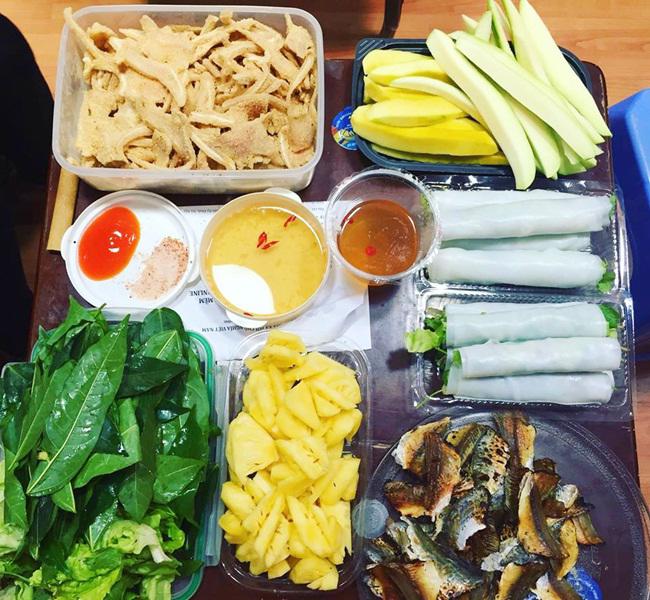 Vợ đảm ngày nào cũng vào bếp nấu nhiều bữa ăn ngon khiến chồng tăng 3kg sau cưới - 2