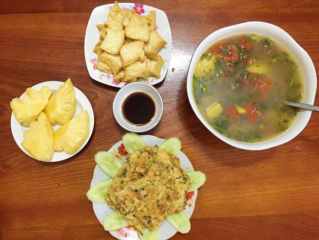 Vợ đảm ngày nào cũng vào bếp nấu nhiều bữa ăn ngon khiến chồng tăng 3kg sau cưới - 11