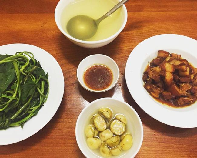 Vợ đảm ngày nào cũng vào bếp nấu nhiều bữa ăn ngon khiến chồng tăng 3kg sau cưới - 9