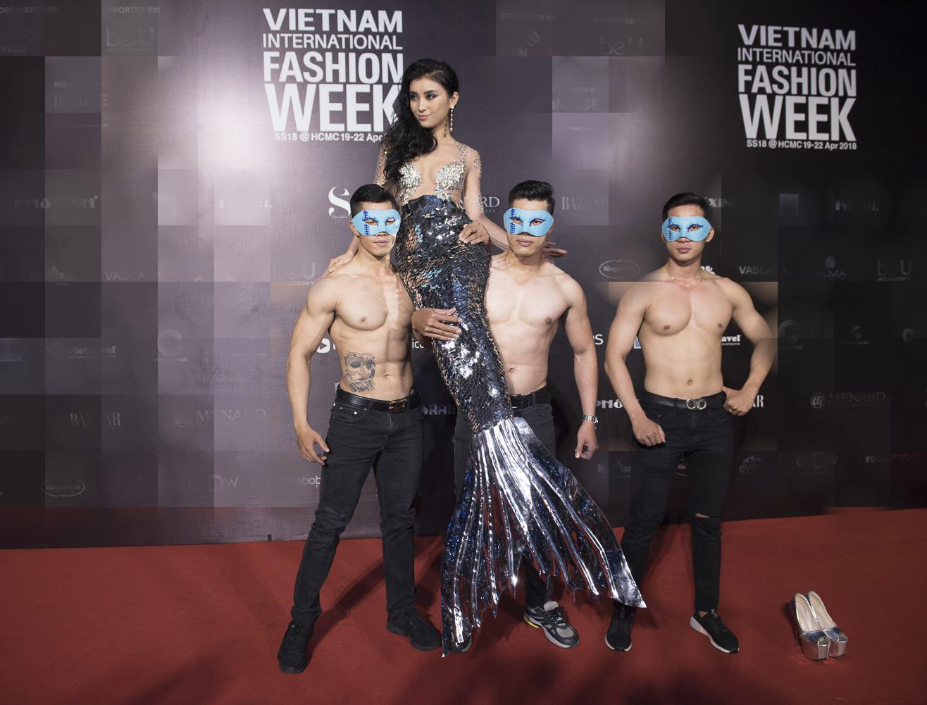 Một mùa VIFW nữa đã qua, và đây là những bộ cánh amp;#34;quái chiêuamp;#34; nhất thảm đỏ 2018! - 5