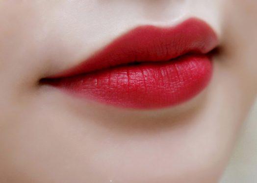 Chị em đã cập nhật ngay 5 màu xăm môi đẹp, siêu hot vào đầu hè chưa? - 3