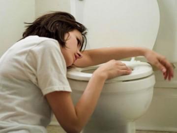 Són tiểu không kiểm soát, bác sĩ cảnh báo chị em đừng có chủ quan kẻo nguy sau này