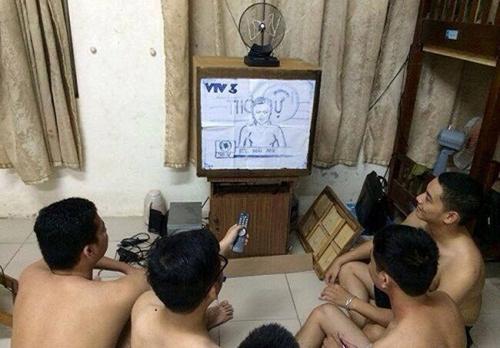 cuoi lan cuoi bo voi 15 thu do "chat hon nuoc cat" do hoi sinh vien "lay loi" phat minh - 1