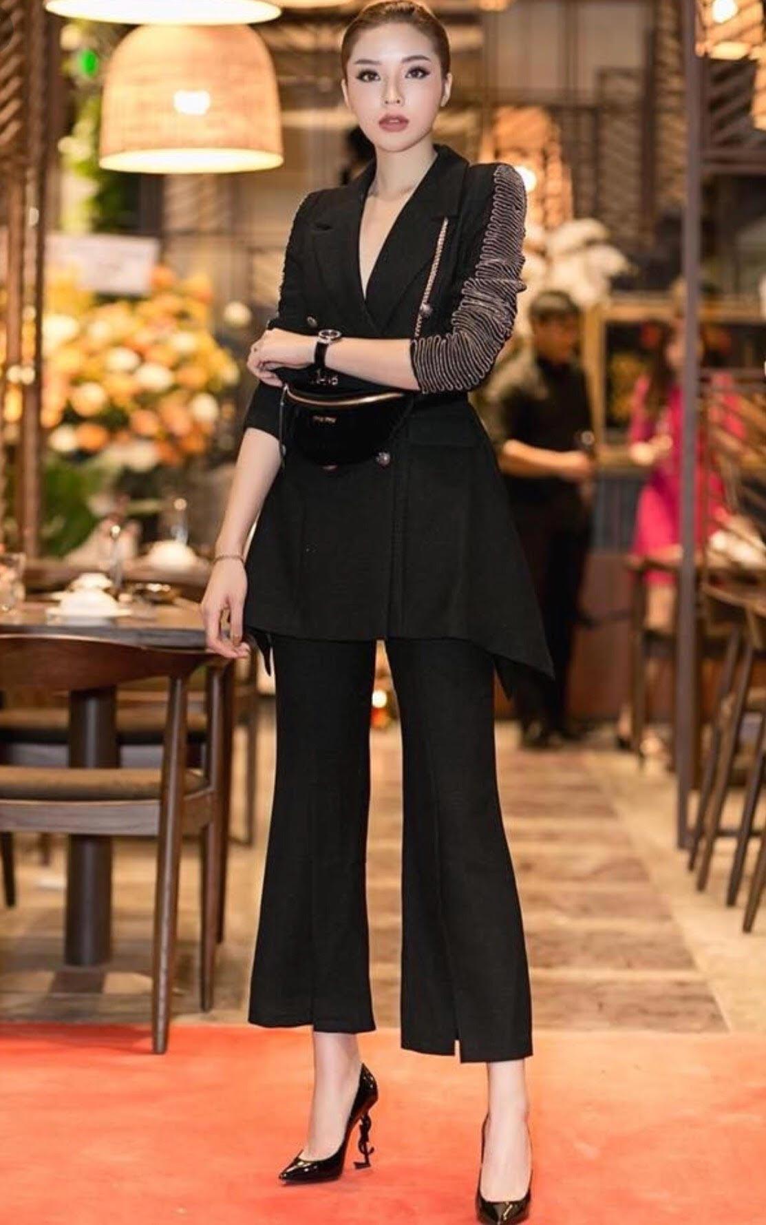 Đã quen với váy vóc lộng lẫy, ai ngờ các hoa hậu mặc vest cũng thu hút thế này - 7