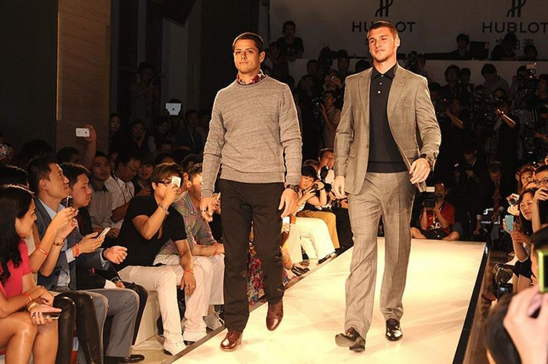 Đây là lý do không nên chỉ trích Bùi Tiến Dũng khi lấn sân làm mẫu! - 8