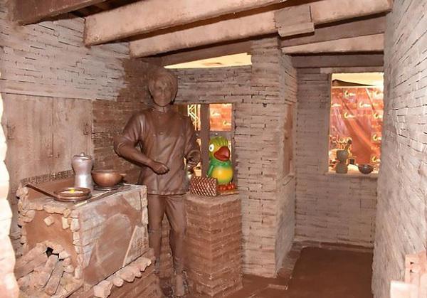 Nhìn xa tưởng nhà gạch cũ nát, ai ngờ ngôi nhà được xây từ vật liệu amp;#34;ai cũng thèmamp;#34; - 8