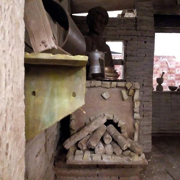 Nhìn xa tưởng nhà gạch cũ nát, ai ngờ ngôi nhà được xây từ vật liệu amp;#34;ai cũng thèmamp;#34; - 4