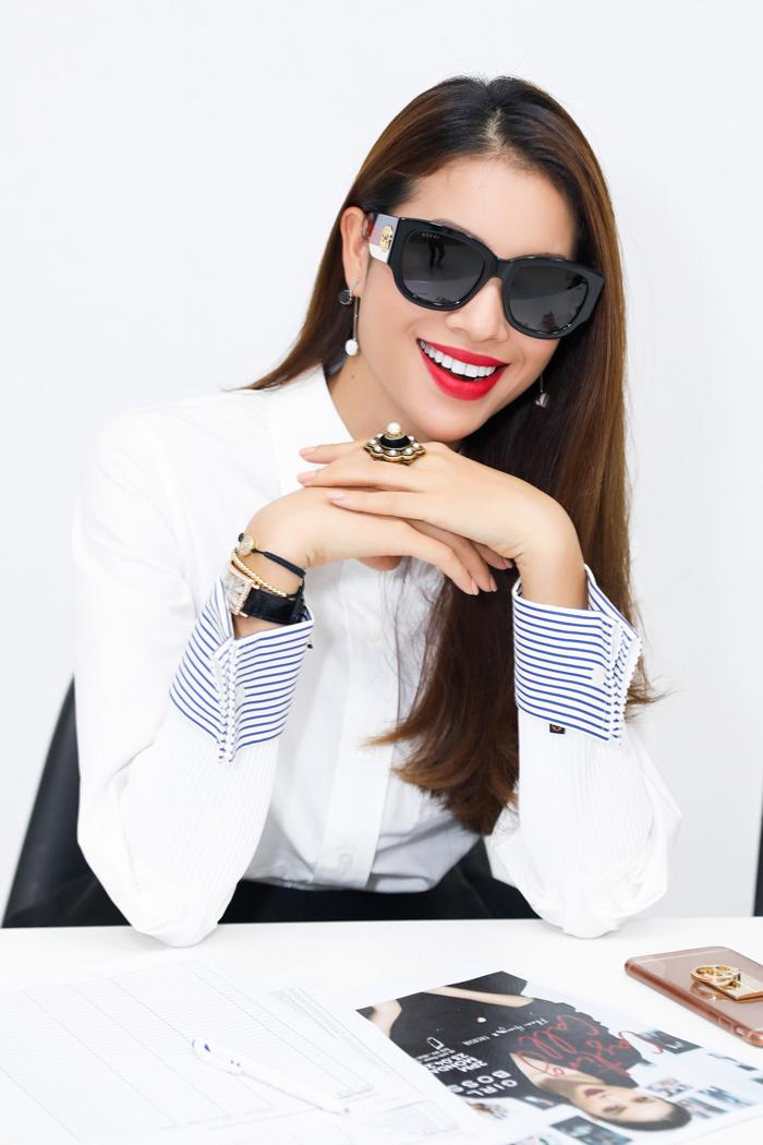 Phạm Hương là nàng Hoa hậu thay đổi phong cách chóng mặt nhất Vbiz - 2