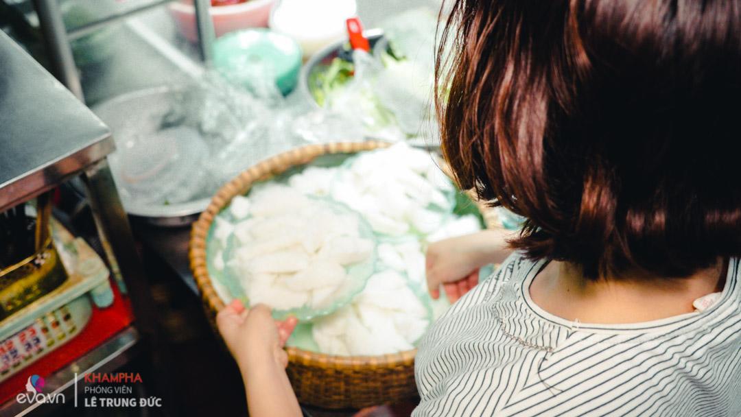 Quán bún đậu 30 năm được nhiều sao nổi tiếng phong danh hiệu amp;#34;chưa ăn thì chưa tới Hà Nộiamp;#34; - 16