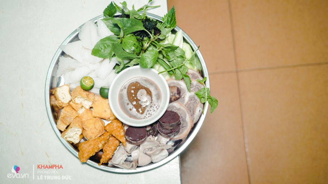 Quán bún đậu 30 năm được nhiều sao nổi tiếng phong danh hiệu amp;#34;chưa ăn thì chưa tới Hà Nộiamp;#34; - 3