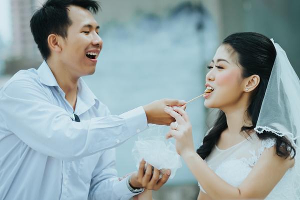 Yêu từ cái nhìn đầu tiên với một bức ảnh, chàng amp;#34;cưa đổamp;#34; và hỏi cưới nàng sau... 30 ngày - 1