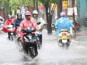 Tin trong nước - Thời tiết ngày Giỗ Tổ Hùng Vương: Mưa dông diện rộng, đề phòng mưa đá và tố lốc