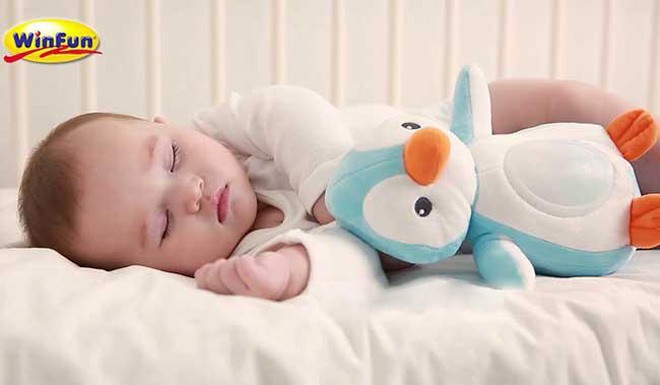 Ngay từ khi mới chào đời, mẹ Nhật đã rất quan tâm đến đồ chơi cho trẻ - 1