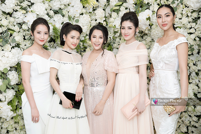 Nhã Phương xuất hiện xinh đẹp sau ồn ào, cảm ơn khán giả đã luôn yêu thương mình - 2