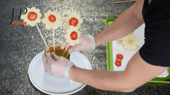 Tuyệt chiêu bày hoa quả cực đỉnh cho ngày nghỉ lễ khiến khách đến chơi nhà tròn mắt - 7
