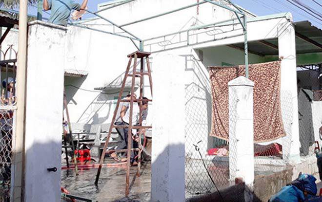Thảm án gia đình: 9X sát hại mẹ ruột và bà nội lúc rạng sáng rồi trốn ở nghĩa trang - 1