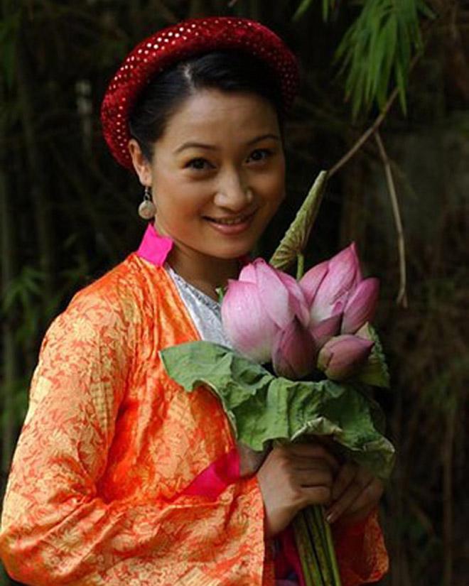 Chân dung cô bạn cùng phòng đưa Nguyệt amp;#34;thảo maiamp;#34; đến với Phía Trước Là Bầu Trời - 4