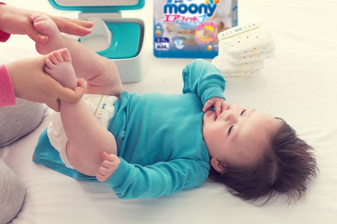 Lần đầu làm mẹ: Tã giấy và những điều mẹ cần lưu ý - 2