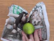 Nhà đẹp - Cất trong tủ lạnh cả tháng mà quả chanh vẫn căng mọng, tươi rói chỉ nhờ một tờ báo cũ