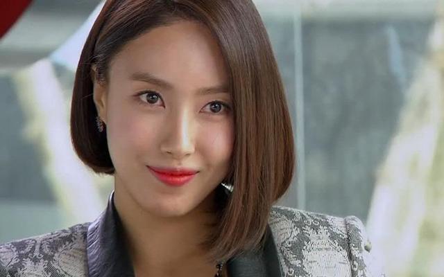 Cuộc chiến của hai người đàn bà (Phần 5) - 1