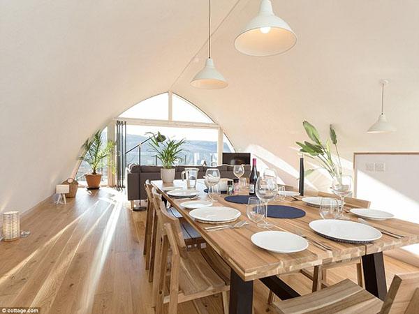 duoc xay bang 500 bo rom, ngoi nha gay choang ngop boi thiet ke doc dao - 3