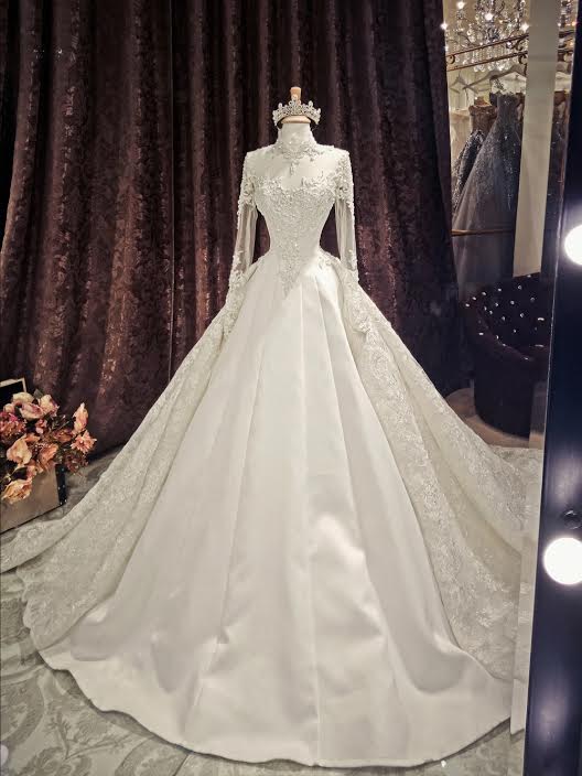 Đắm chìm với những mẫu váy cưới lộng lẫy của showbiz 2023 - Nicole Bridal