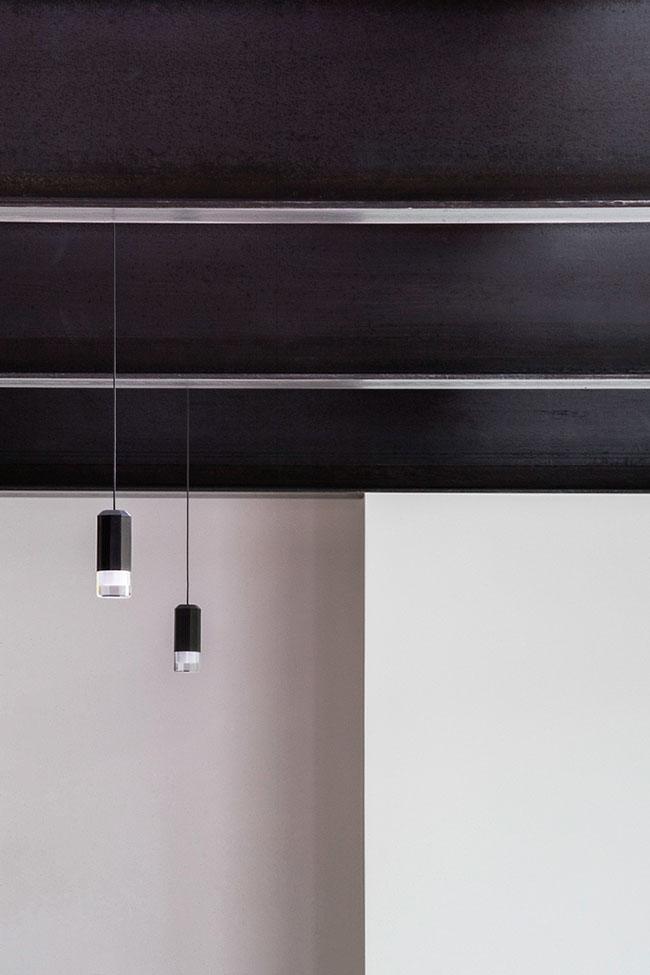 nha co bien thanh biet thu kinh giua rung dep nhu co tich - 11