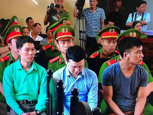 BS Hoàng Công Lương và cái cúi đầu trước ngày ra toà sau sự cố chạy thận ở Hoà Bình - 2