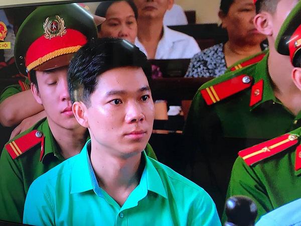 BS Hoàng Công Lương và cái cúi đầu trước ngày ra toà sau sự cố chạy thận ở Hoà Bình - 3
