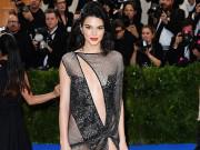 Thời trang - Đây chính là những bộ cánh xuyên thấu hở bạo nhất lịch sử của thảm đỏ Met Gala