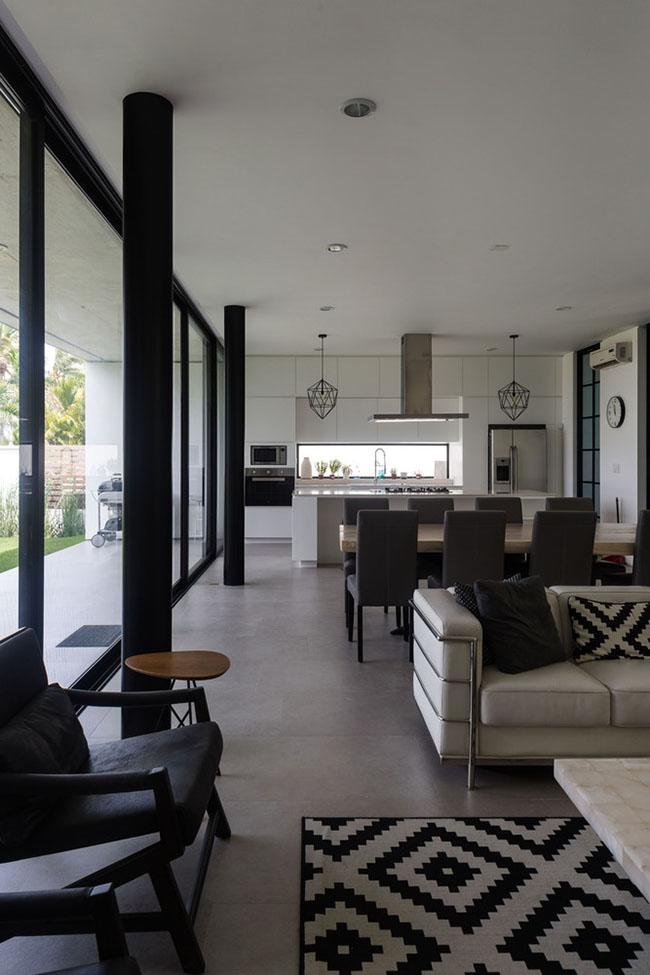 trong nhu do choi, nhung ben trong can nha nay lai vo cung sang trong - 7