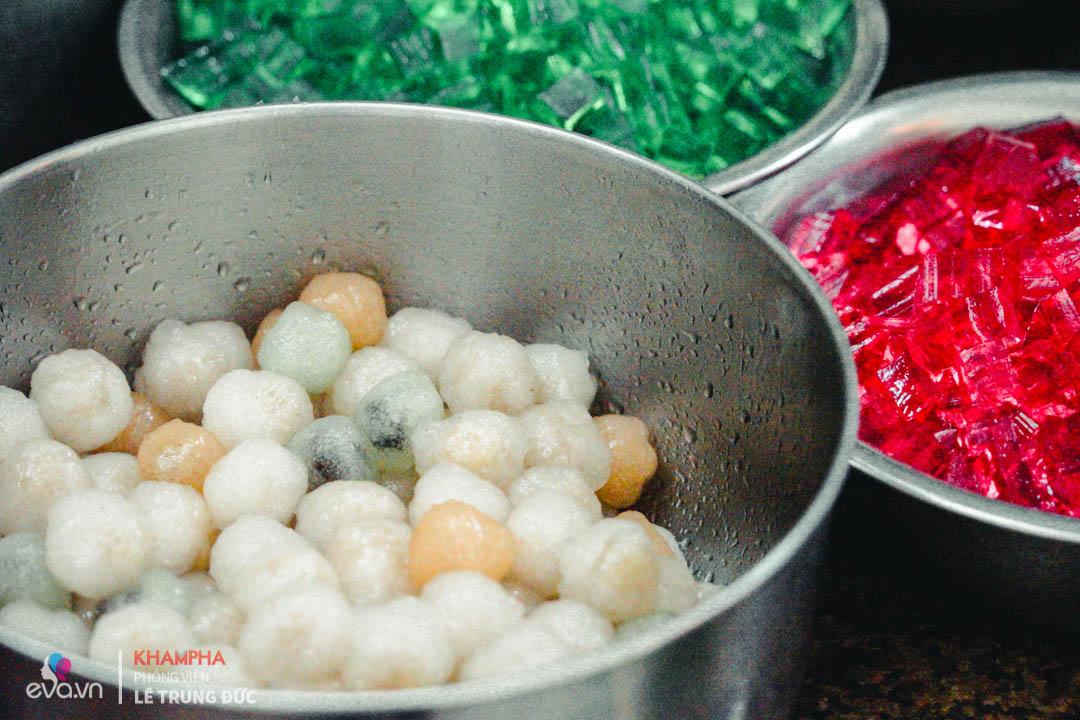 Quán chè thập cẩm 40 năm đắt đỏ nhất nhì Hà Thành vẫn bán đều mỗi ngày 1000 cốc - 11