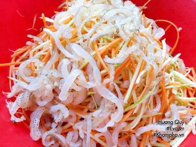 Cách làm nộm sứa thơm ngon, giòn sần sật của ngày hè - 11