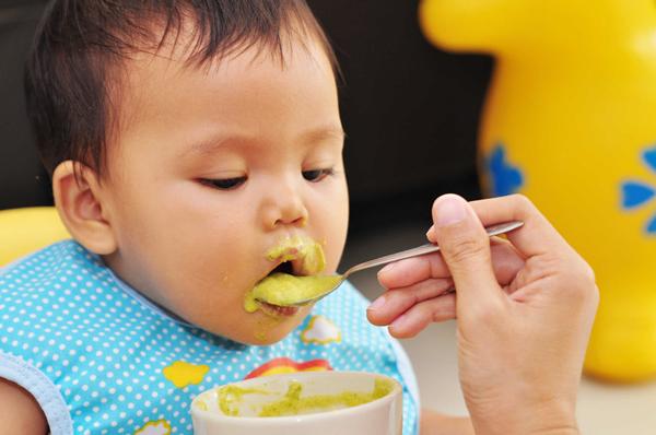 Bác sĩ Viện dinh dưỡng chỉ ra 4 sai lầm khi cha mẹ bổ sung canxi cho bé - 3
