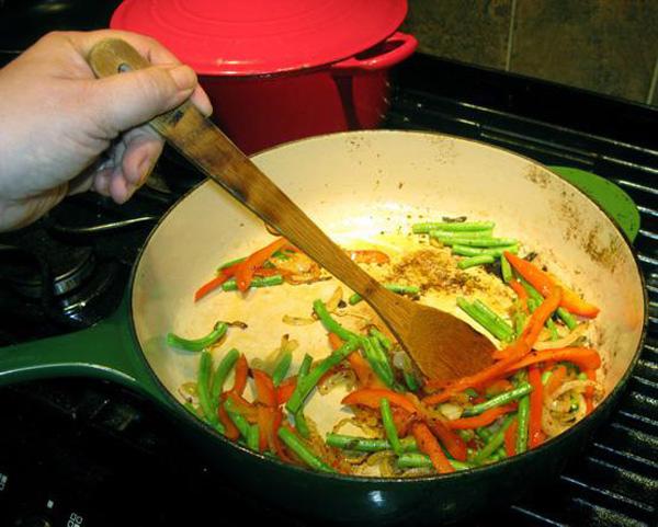 Thói quen nấu nướng dễ bị ung thư mà 90% bà nội trợ đều mắc phải mỗi ngày - 2