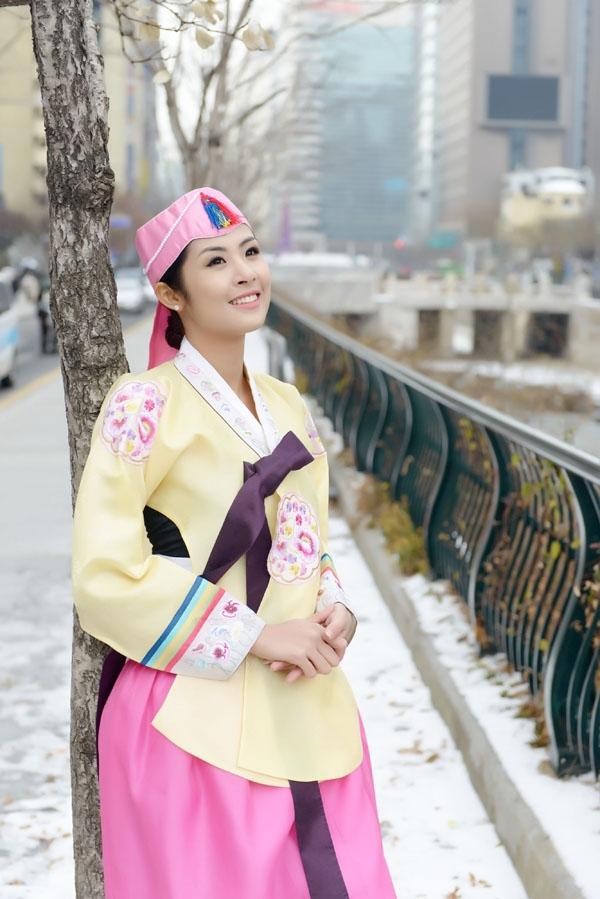 Khi người đẹp việt diện hanbok