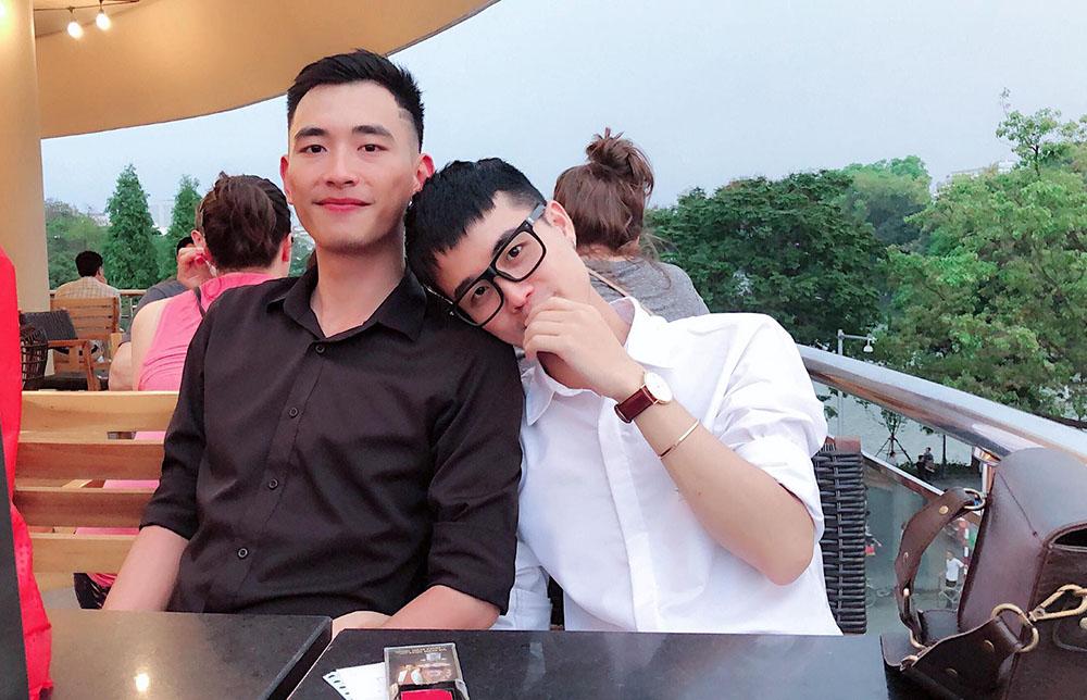 Rửa 45 mâm bát ở nhà bạn gái, chàng trai bất ngờ tìm được... người đàn ông của đời mình - 4