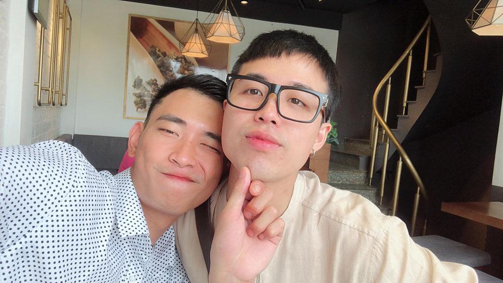 Rửa 45 mâm bát ở nhà bạn gái, chàng trai bất ngờ tìm được... người đàn ông của đời mình - 5