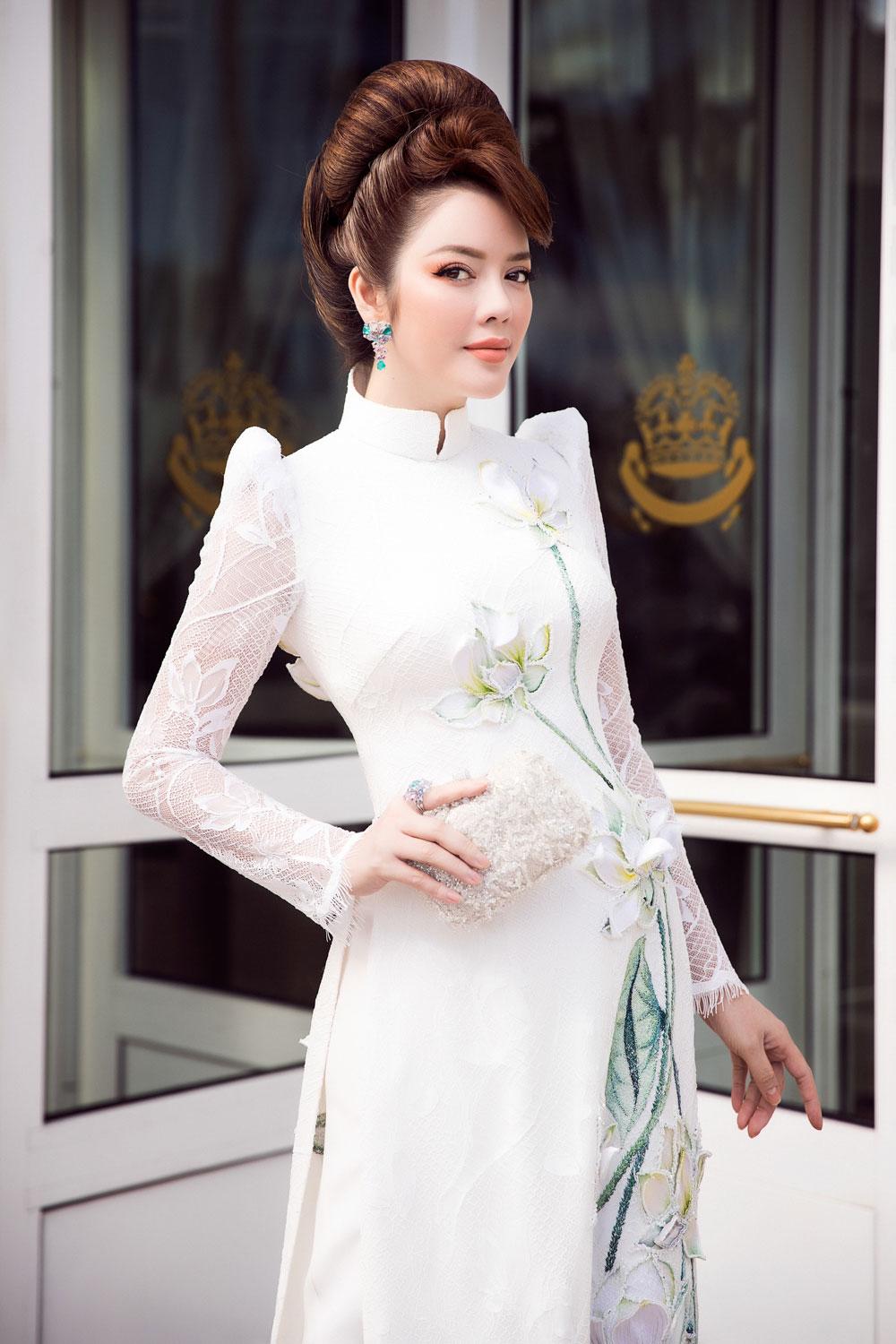 Cuối cùng, tà áo dài Việt Nam cũng giúp Lý Nhã Kỳ trở thành tâm điểm tại Cannes 2018 - 8